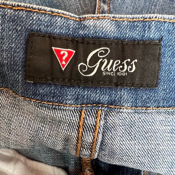 GUESS Denim Shorts in Dark Wash Women's Size 31 = 8 - Picture 9 of 13